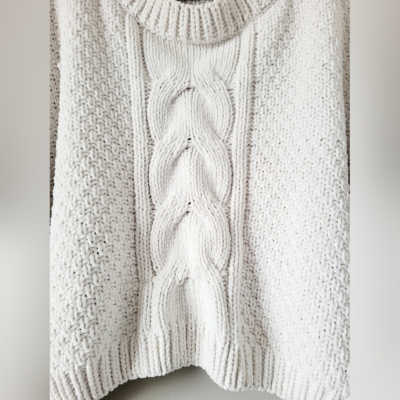 Sadie & Sage Anthropologie Women's Cropped Chunky Cable Knit Sweater Oversized - Picture 14 of 16